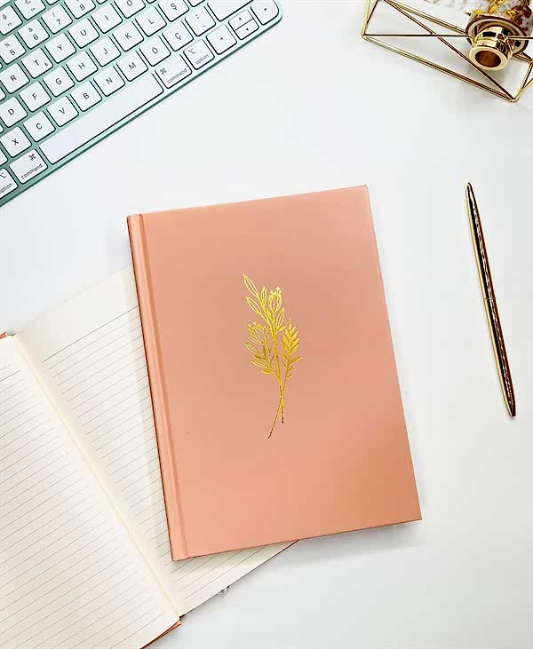Golden Flowers Sert Kapaklı Notebook